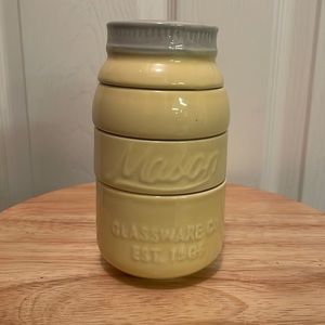 Mason Jason yellow measuring cups